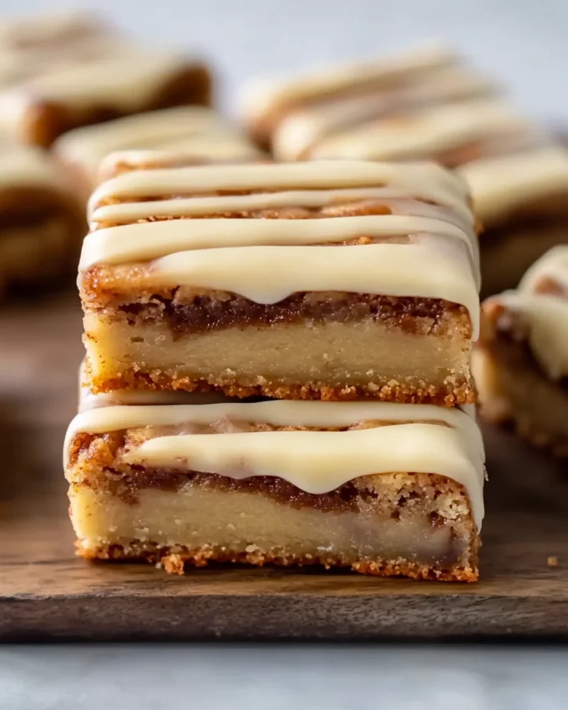 How to Make Cinnamon Roll Blondies